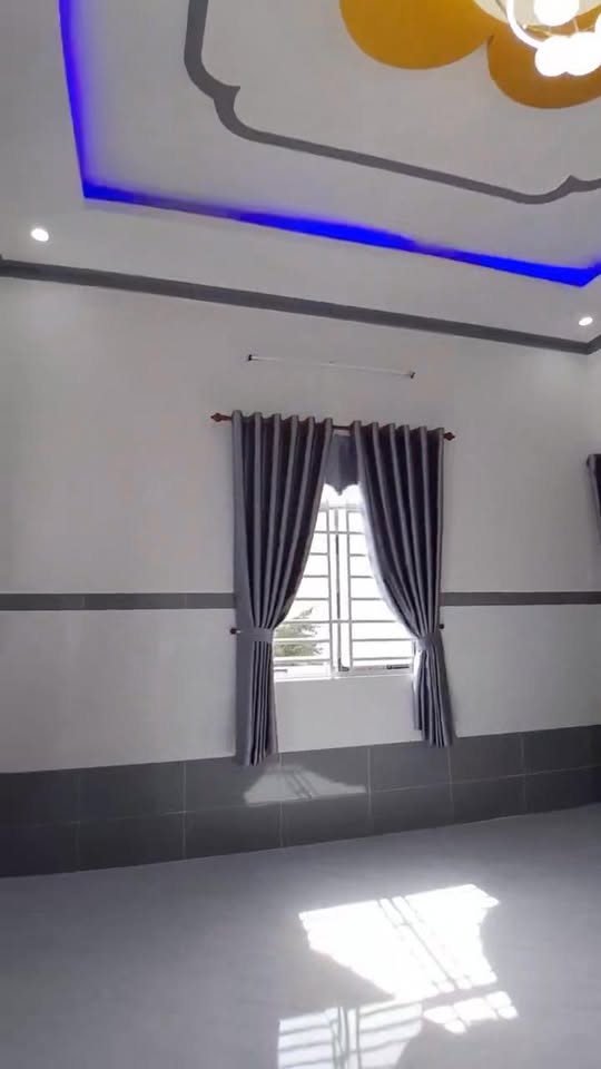 Nhà mới xây Trường Đông Hòa Thành 215m² giá 1.289 tỷ - Thiết kế hiện đại, sẵn sàng ở ngay!