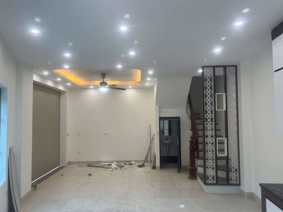 Nhà 4 tầng Vân Côn 50m² giá 4x tỷ - Lô góc thông thoáng, ô tô tránh!