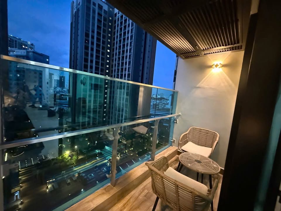 Căn hộ DELASOL Quận 4 82m² giá 20 triệu - Full nội thất sang trọng!