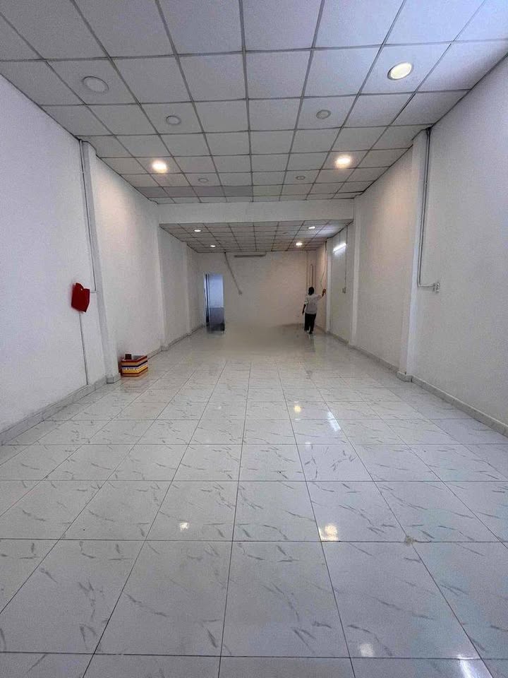 Nhà hẻm xe tải đường Tân Hải, quận Tân Bình 75m² giá chỉ 11 triệu - Kinh doanh online lý tưởng!