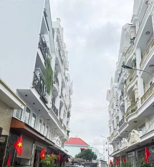 Nhà đẹp 5 tầng Hiệp Thành 55m² giá 5 tỷ - Sổ hồng chính chủ!