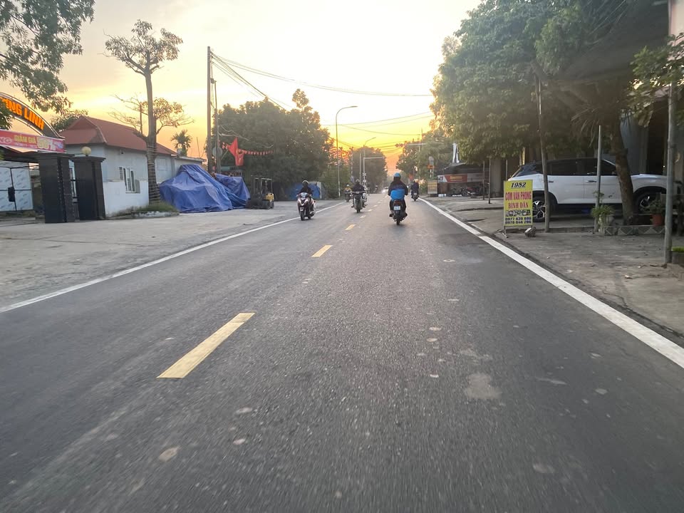 Nhà 2 tầng 170m² xã Đông Xuân giá yêu thương - Sẵn sàng vào ở!