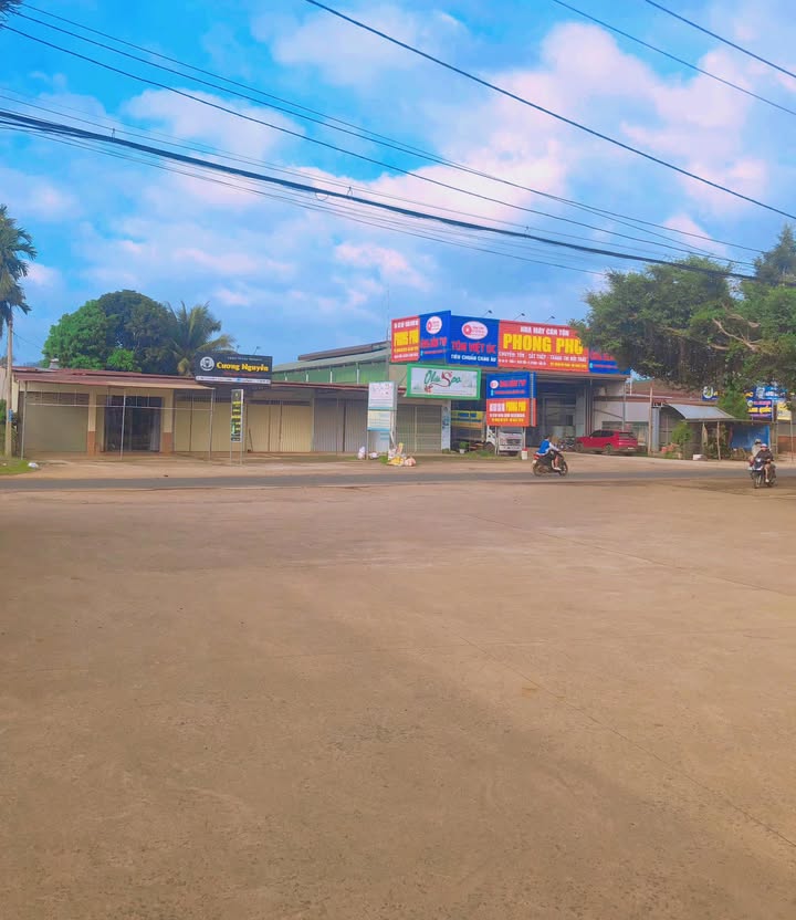 Nhà riêng Cư Kuin Đắk Lắk 195m² giá 2.535 tỷ - Sổ hồng chính chủ