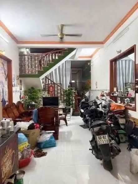 Nhà phố 180m² phường Long Hưng, Biên Hòa giá 4.8 tỷ - Chính chủ cần bán gấp!