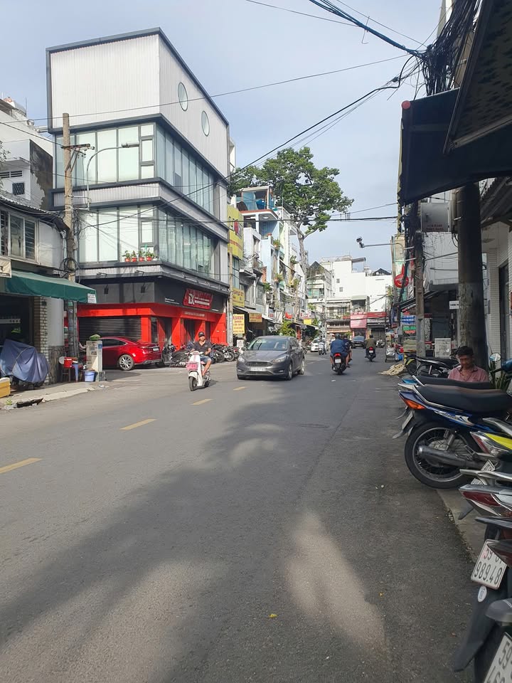 Nhà mặt tiền đường Tân Phước, Quận 10, 60m² - Vị trí đẹp, kinh doanh đỉnh cao!