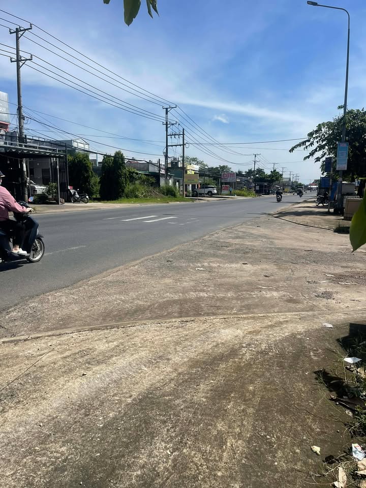 Đất nền thổ cư xã Tân Phú 176.8m² giá 470 triệu - Sổ hồng công chứng ngay!