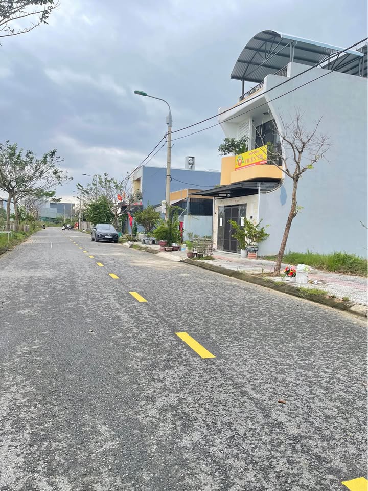 Đất nền Hòa Quý, Đà Nẵng 105m² giá 5.3 tỷ - Khu điện âm, sạch đẹp!