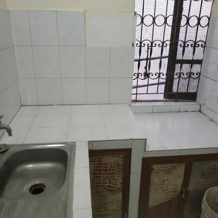 Phòng cho thuê tại Ngõ 562 Láng Hạ 30m² - Không gian thoáng đãng, nội thất đầy đủ!