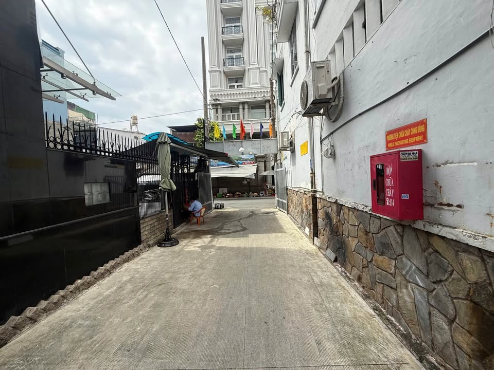 Nhà riêng 100m² hẻm 27/2 Bà Lê Chân, Tân Định, Quận 1 - Giá chỉ 16.8 tỷ, thương lượng!