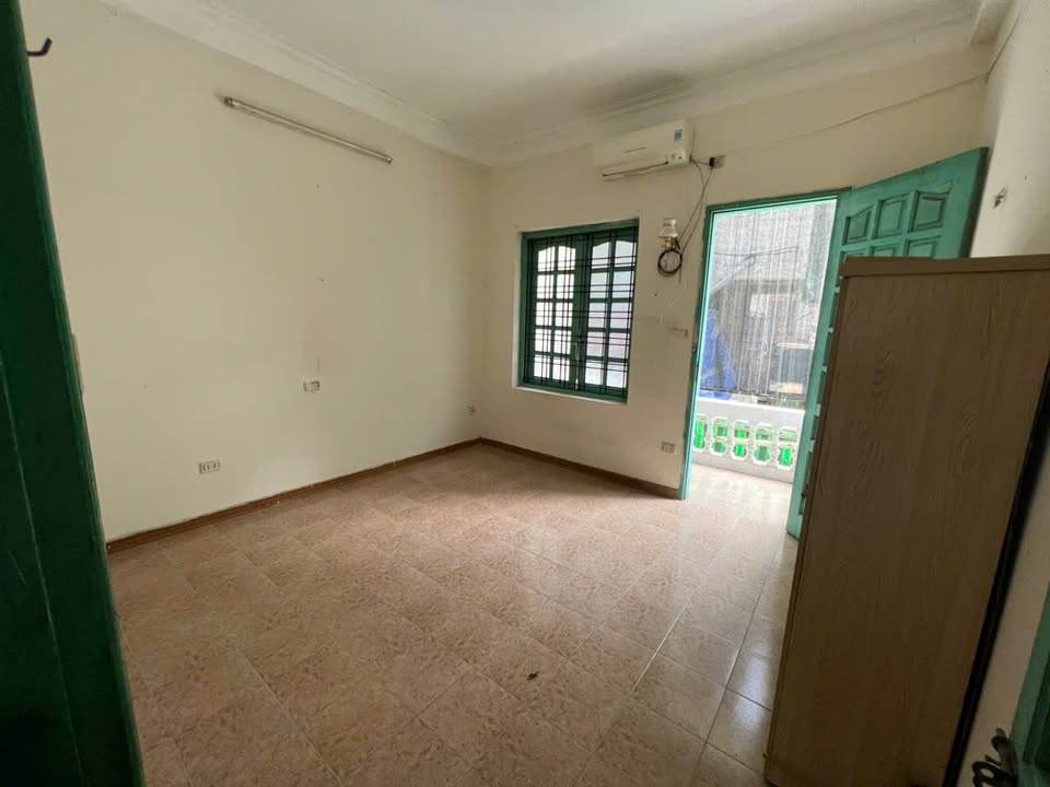 Nhà riêng cho thuê tại Định Công, Hoàng Mai - 4 phòng ngủ giá 12 triệu/tháng