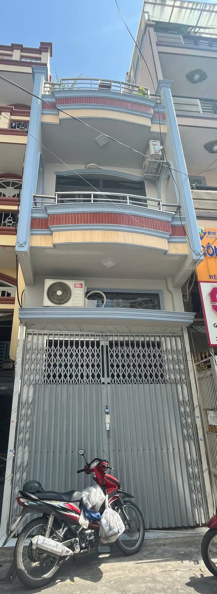 Nhà 4 tầng mặt tiền Lý Thường Kiệt, Tân Bình 35m² giá chỉ 6 tỷ - Đầu tư hấp dẫn!