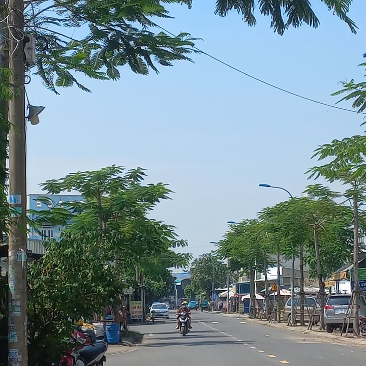 Nhà phố An Phú Quận 2 95m² giá 14 tỷ - Đường rộng xe hơi đậu cửa!