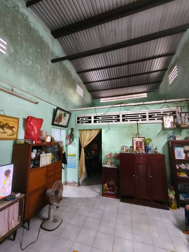 Nhà cũ hẻm 42 đường Yết Kiêu, Sóc Trăng 93m² giá 700 triệu - Gần chợ Bông Sen!