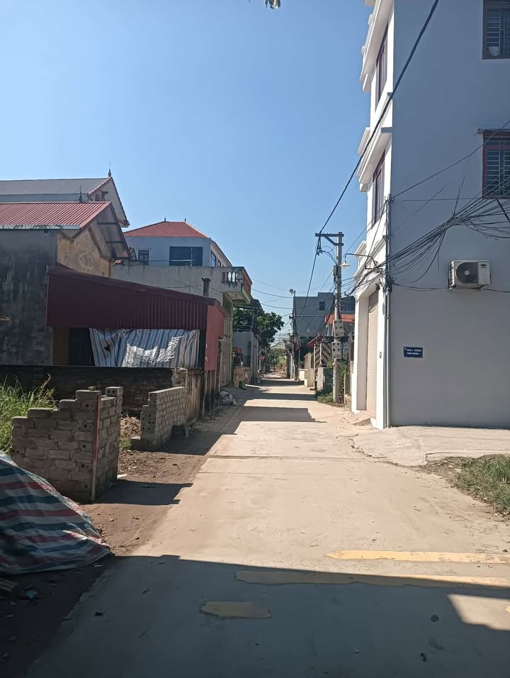 Đất thổ cư Thắng Lợi, Thường Tín 40m² giá 2.19 tỷ - Sổ đỏ chính chủ, vị trí đắc địa!