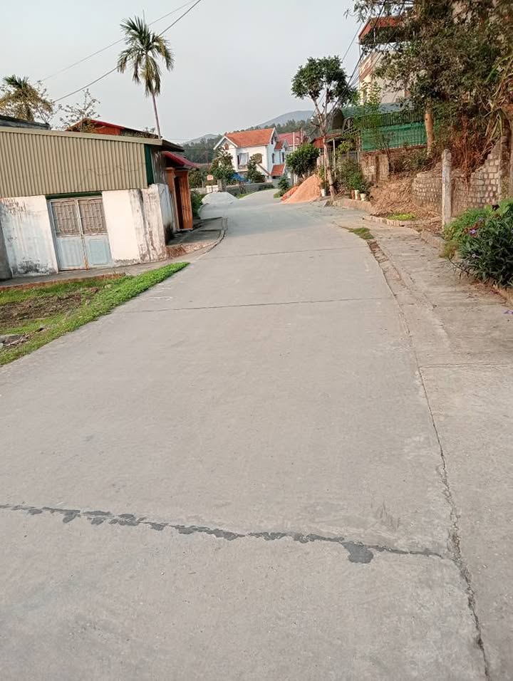 Đất nền Phương Đông, Hạ Long 512m² giá 2 tỷ - Vị trí đắc địa gần trường mầm non!