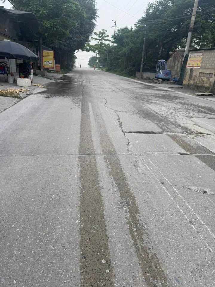 Đất thổ cư Hồng Sơn - Kim Bảng 180m² giá chỉ 2.16 tỷ - Vị trí kinh doanh đắc địa!