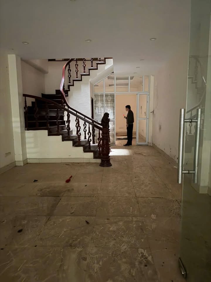 Nhà liền kề mặt phố Nguyễn Sơn Hà, Văn Quán, Hà Đông 82m² giá 21 tỷ - Cơ hội vàng cho nhà đầu tư!