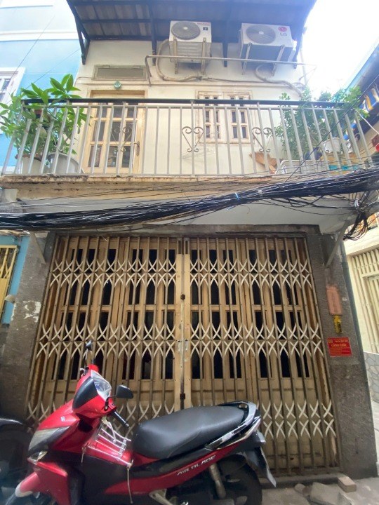 Nhà riêng Cô Bắc, Quận 1, 33m² giá 4.6 tỷ - Căn góc hiếm có, thoáng mát!