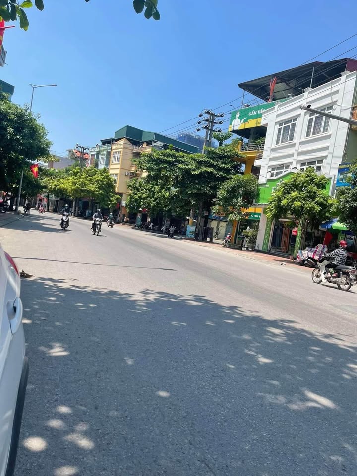 Bán đất tặng nhà mặt đường Cao Xanh, Hạ Long 47m² giá 4 tỷ - Đầu tư sinh lời ngay!