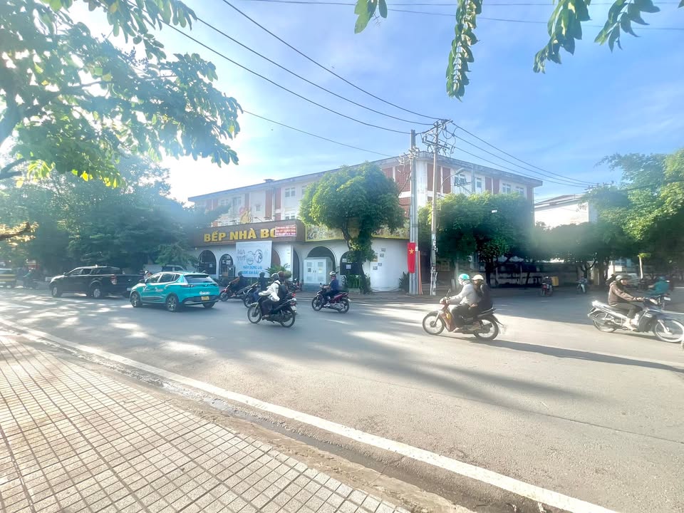 Mặt bằng kinh doanh cho thuê 2 mặt tiền Hoàng Diệu 2, Thủ Đức 250m² - Giá chỉ 70 triệu/tháng!