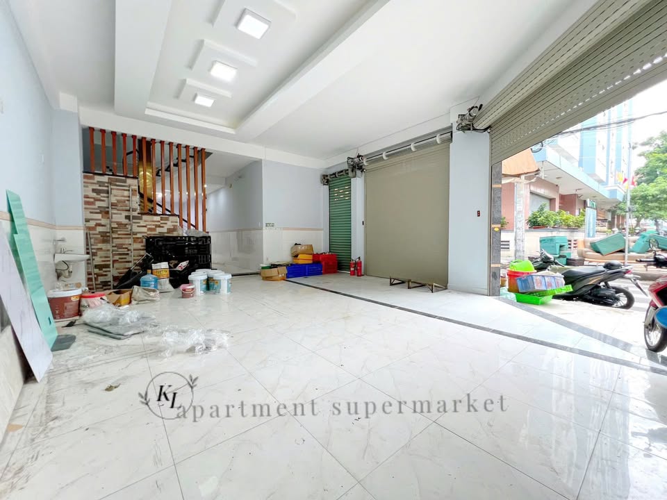 Mặt bằng cho thuê đường Tân Phước, quận 10, diện tích 120m² - Phù hợp kinh doanh đa dạng!