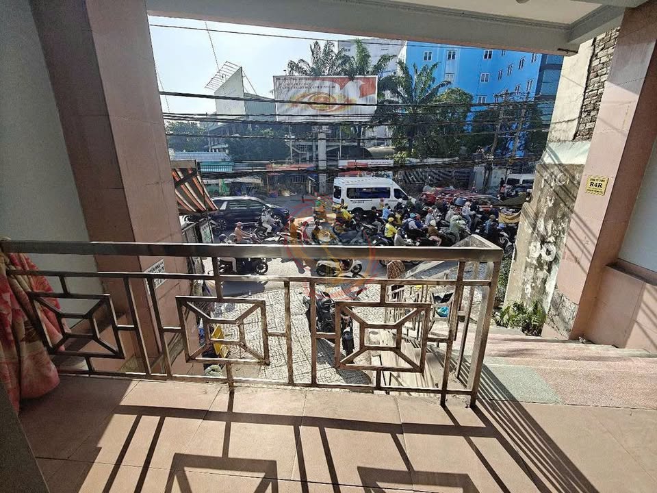 Cho thuê mặt bằng kinh doanh mặt tiền Đinh Bộ Lĩnh 40m² chỉ 17 triệu - Vị trí đắc địa!