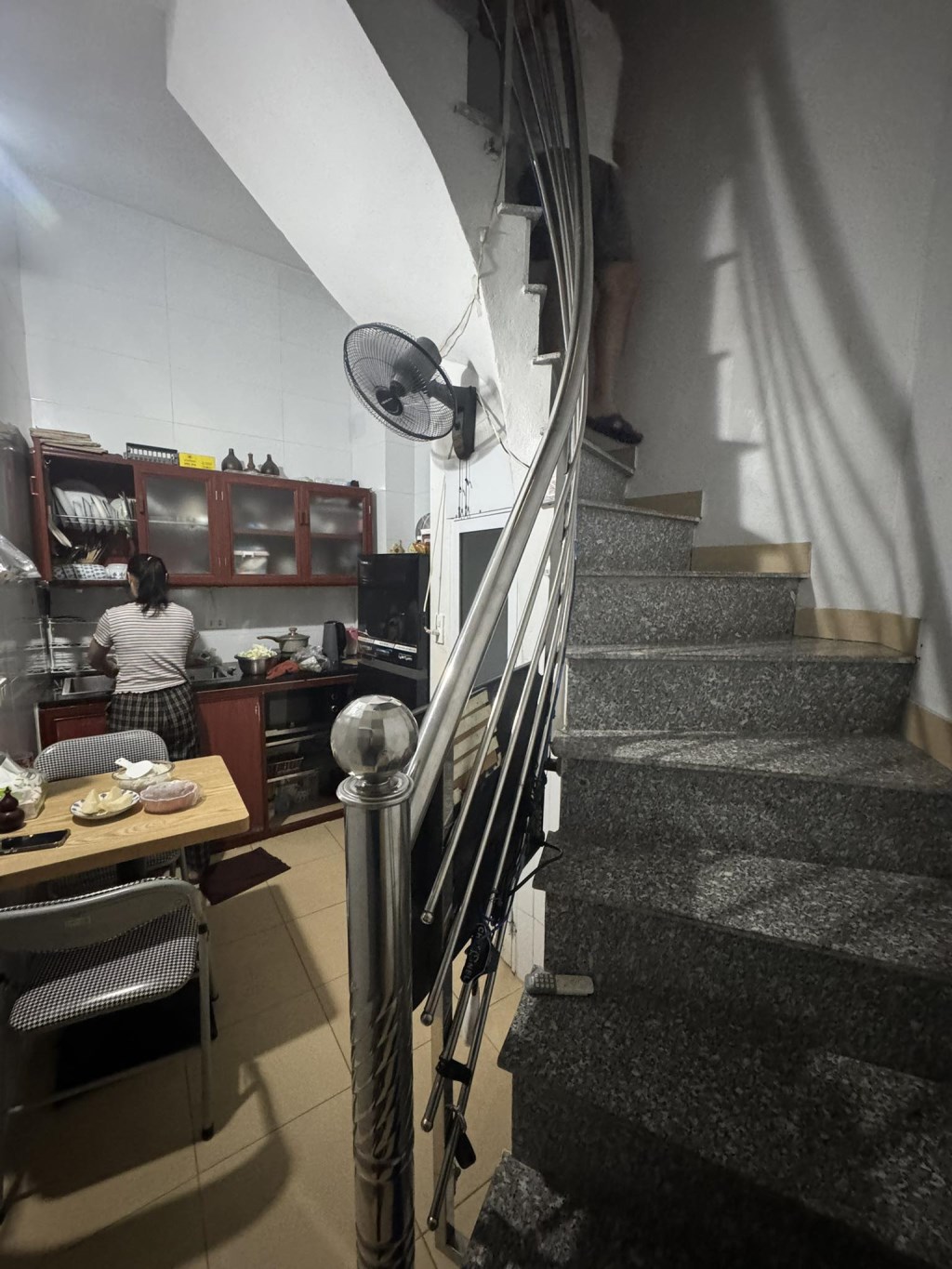 Nhà riêng Đống Đa 25m² giá 4.2 tỷ - Phong thủy tốt, kinh doanh thuận lợi!