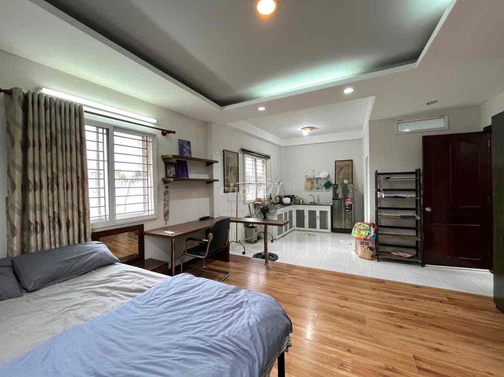 Cho Thuê Studio 35m² tại Võ Văn Kiệt, Cô Giang, Quận 1 - Full Nội Thất, Sẵn Sàng Vào Ở!