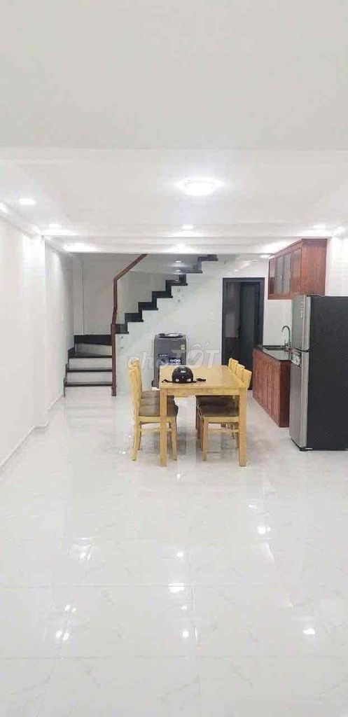 Nhà cho thuê hẻm ô tô đường Chương Dương, Thủ Đức 52m² - Full nội thất, giá chỉ 13 triệu!