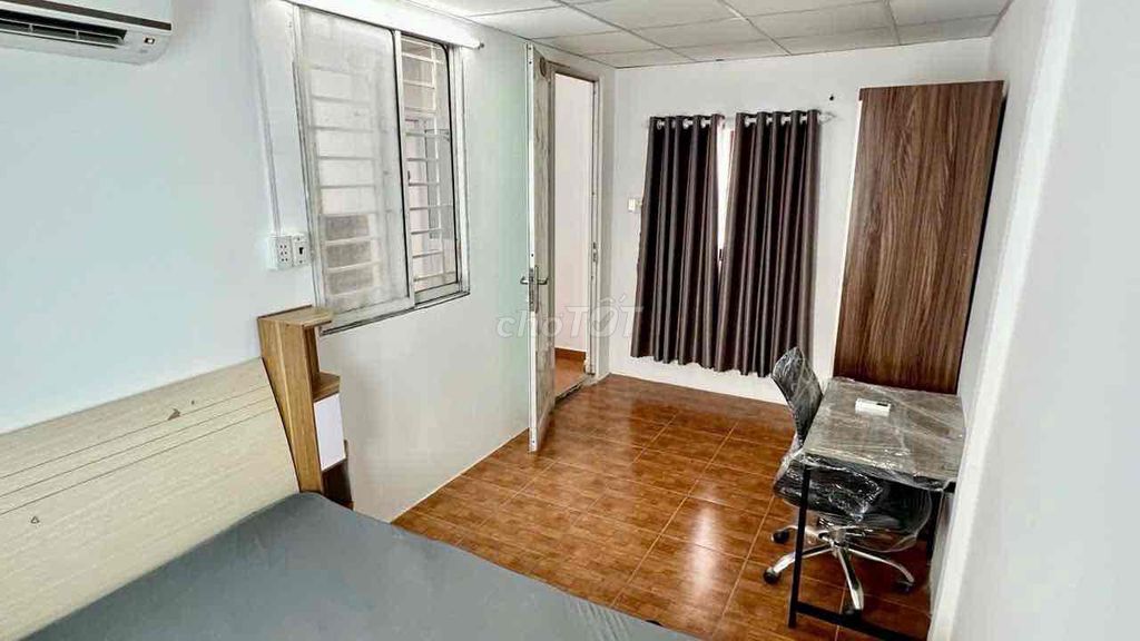 Cho thuê CHDV 1 phòng ngủ - 30m² giá 5.3 triệu - Nhà thang máy tiện nghi!