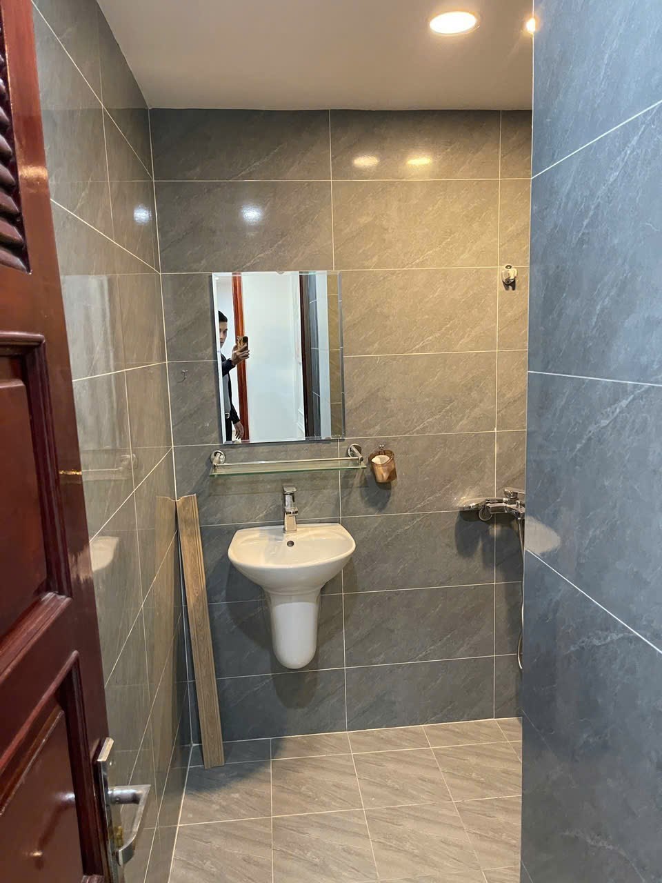 Căn hộ cao cấp Bình Vượng Tower Hà Đông 113,5m² giá 6,9 tỷ - Sẵn sàng vào ở!