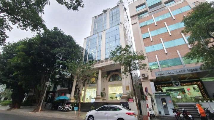 Cho thuê tòa nhà đường Nguyễn Du, Bến Nghé, Quận 1 - Diện tích 350m² chỉ 220 triệu/tháng - Nhận nhà ngay!