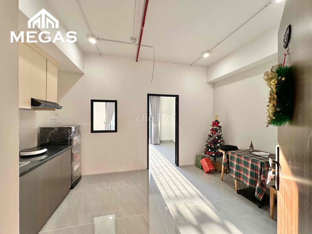 Căn hộ 1N1K Đường Láng 50m² giá 7 triệu - Ban công siêu rộng, thiết kế hiện đại!