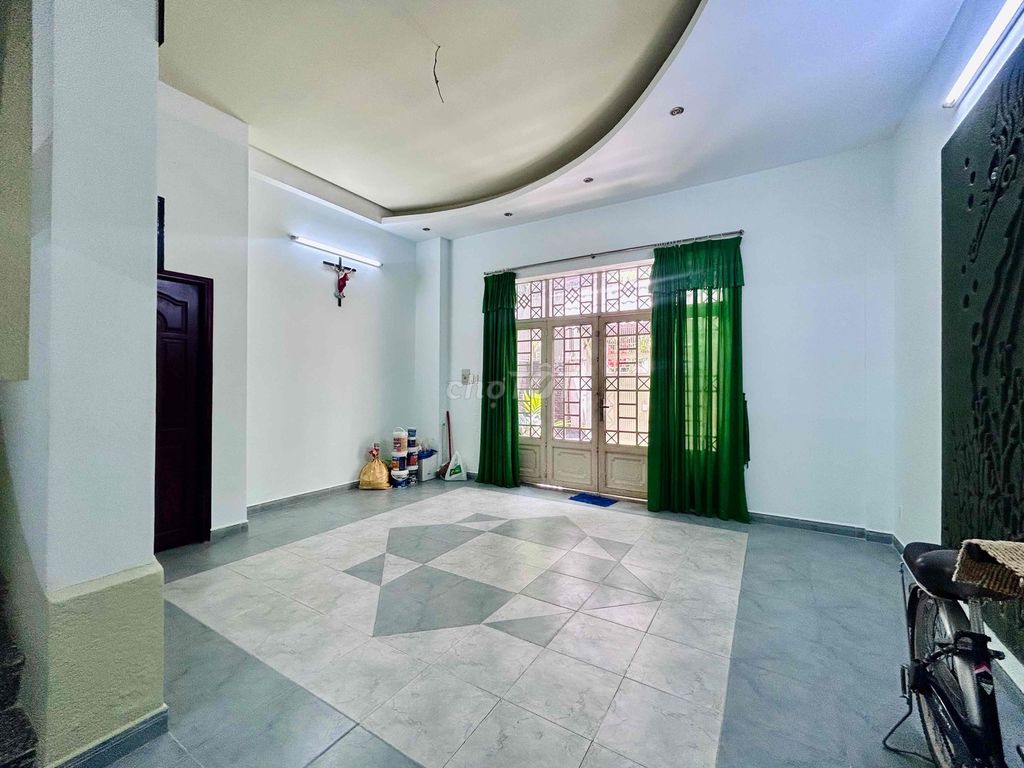 Nhà nguyên căn 5PN 3WC tại Bình Thạnh 80m² giá 16.5 triệu - Gần chợ Bà Chiểu