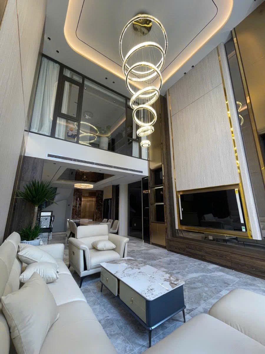 Nhà mặt phố Đê La Thành 102m² giá 42 tỷ - Mặt tiền 6.2m hiếm có