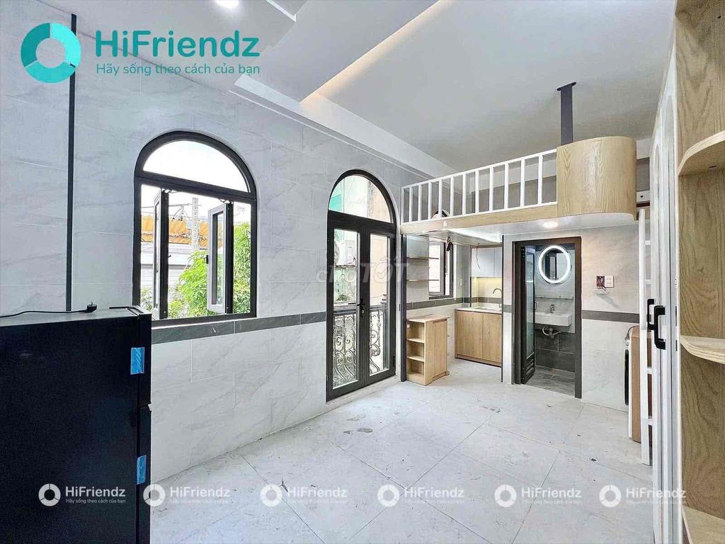 Phòng Gác Rộng Ban Công Nguyễn Gia Trí Bình Thạnh 44m² giá 6.8 triệu - Gần Hàng Xanh, tiện ích đầy đủ!