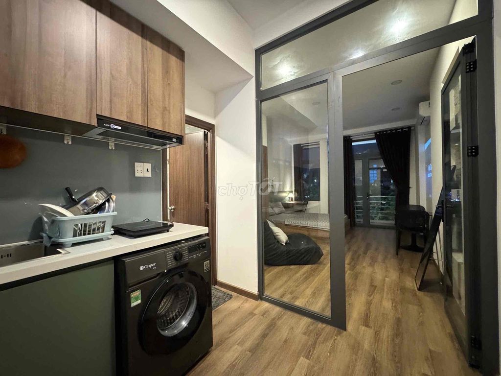 Cho thuê phòng Hoàng Sa Q1 30m² giá 7.5 triệu - View kênh thoáng mát!