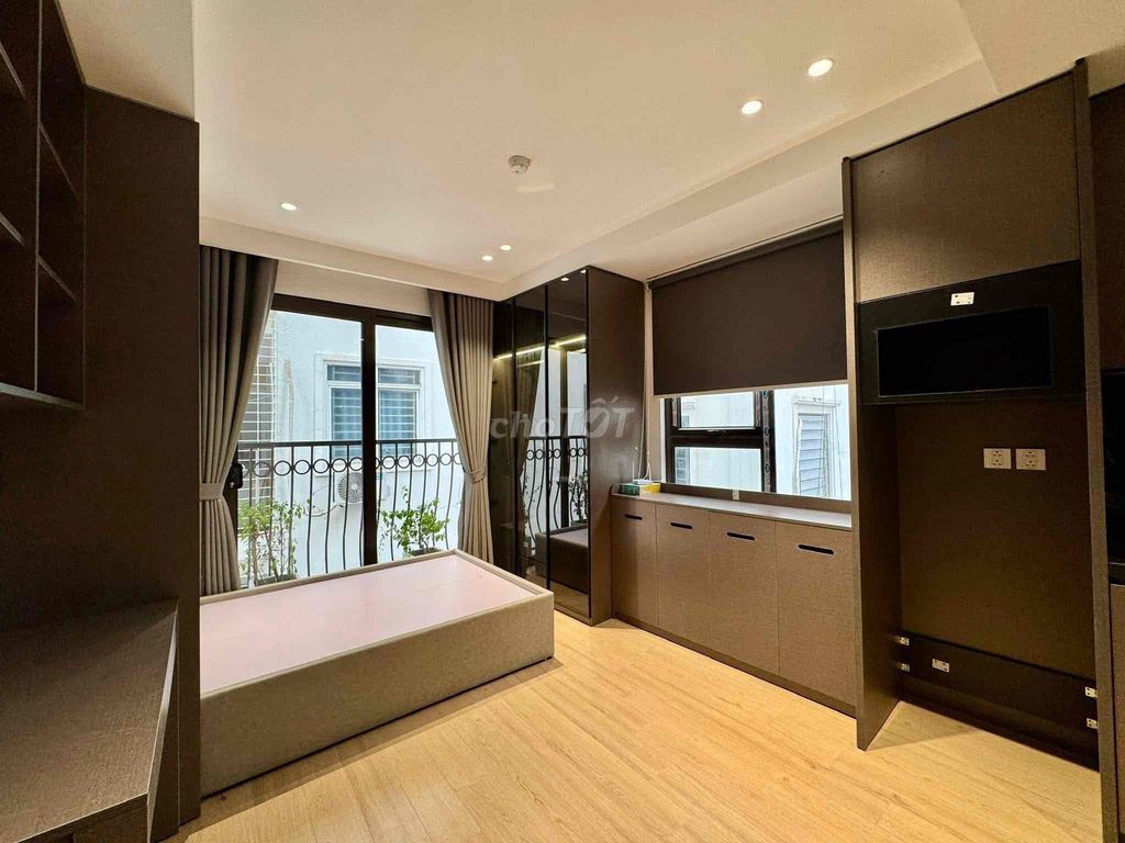 Căn hộ 1 ngủ 1 khách 65m² Trần Duy Hưng - Nhà mới, ô tô đỗ cửa!