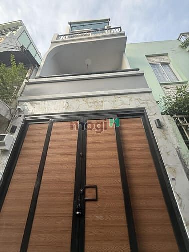 Nhà phố Hòa Hưng, Quận 10 - 132m² giá 7.6 tỷ - Khu dân trí cao, tiện nghi đầy đủ!