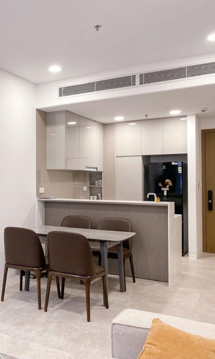 Chung cư Gold View 70m² giá 16 triệu - Đầy đủ nội thất, vào ở ngay!