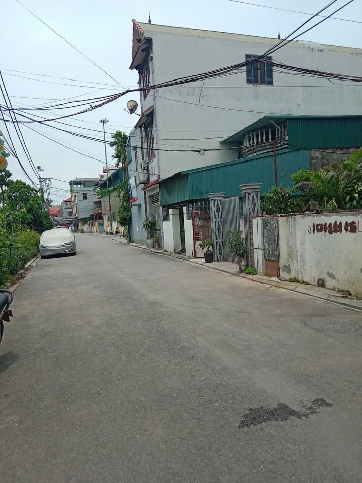 Đất nền Mai Lâm, Đông Anh 76m² giá 5.x tỷ - Đường nhựa thông thoáng, ô tô tránh nhau!