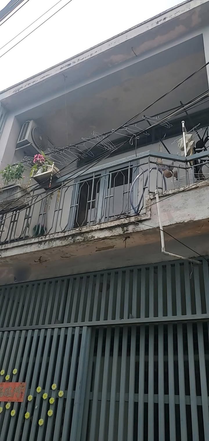 Nhà 1 trệt 1 lầu đường Tây Hòa, Thủ Đức 27m² giá 3.7 tỷ - Hướng Đông Nam mát mẻ!