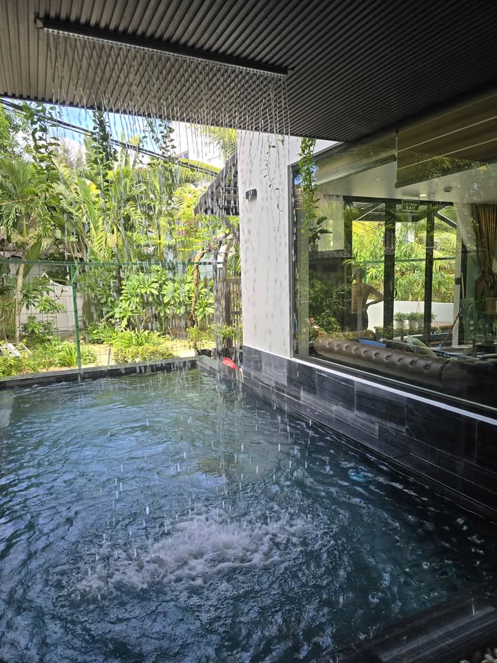 Cho thuê Villa Biển An Bàng 350m² giá 55 triệu - Hồ bơi riêng, đầy đủ nội thất!