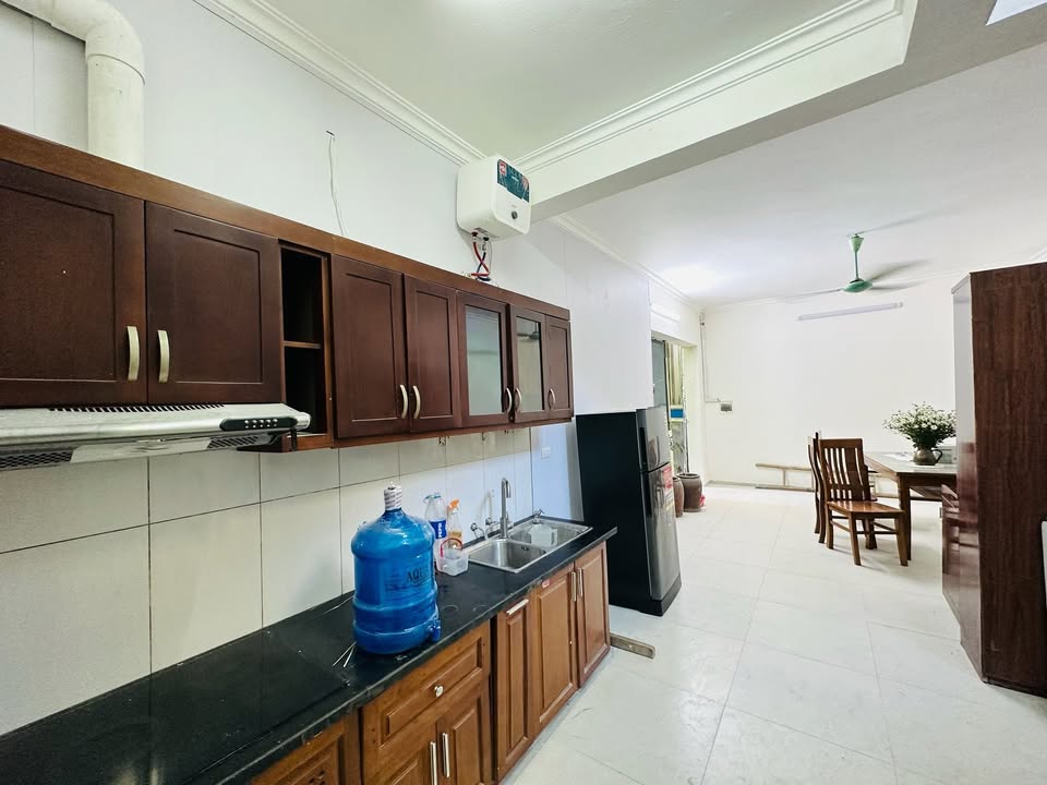 Nhà 12 Phan Đình Giót, Thanh Xuân 50m² giá 3.6 tỷ - Vị trí trung tâm, gần ô tô!