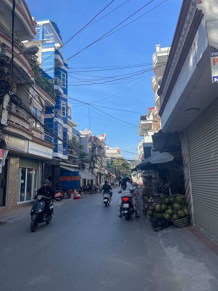 Nhà mặt phố Miếu Hai Xã, Hải Phòng 66m² giá 7.9 tỷ - Kinh doanh sầm uất!