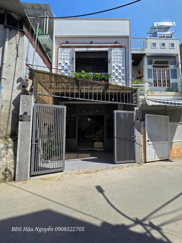 Nhà 2 tầng kiên cố Đà Nẵng 88m² giá 6.19 tỷ - Hướng Tây Nam, tiện ích đầy đủ!