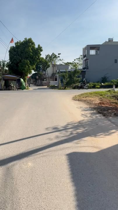 Đất đẹp giữa ngã 4 QL 37 mới - Diện tích 100m² - Giá 2 tỷ, không quy hoạch!