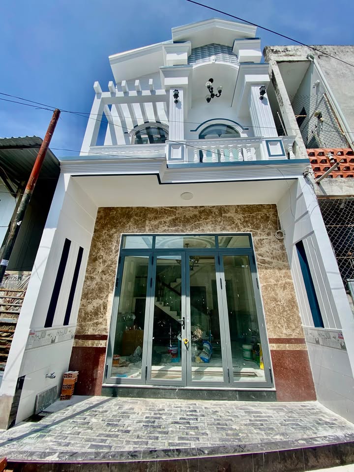 Nhà 1 Trệt 1 Lầu Hẻm 381 Đ. Trần Nam Phú 55m² giá 2 tỷ - Nhà mới hoàn thiện, chính chủ!