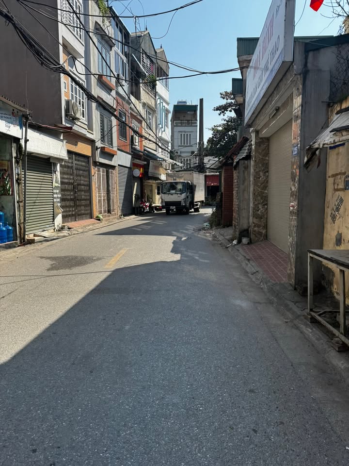 Nhà riêng Long Biên 49m² giá 6 tỷ - Sẵn sàng vào ở ngay!