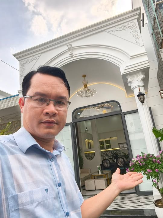 Nhà phố 205 Tết Mậu Thân, Mỹ Tho 100m² giá 3.26 tỷ - Nội thất cao cấp, sẵn sàng vào ở!